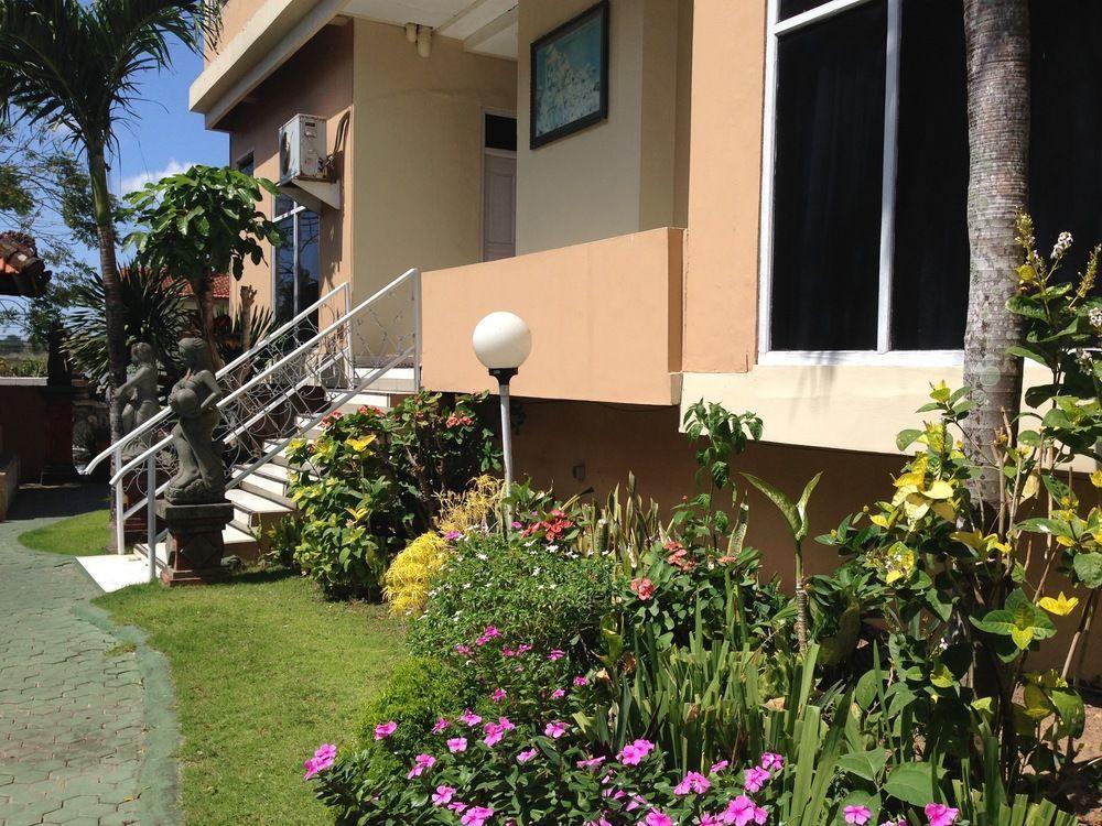 Oyo 3134 Puri Tamu Hotel Jimbaran Exterior foto